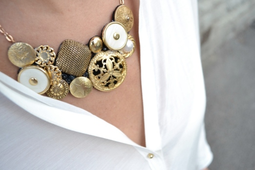 diy-vintage-buttons-necklace-6